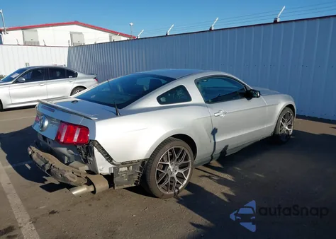 2012 Ford Mustang V6 Premium из США, поврежденный, VIN 1ZVBP8AM3C5266847